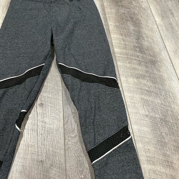 VS Grey Mesh Leggings - Picture 6 of 10